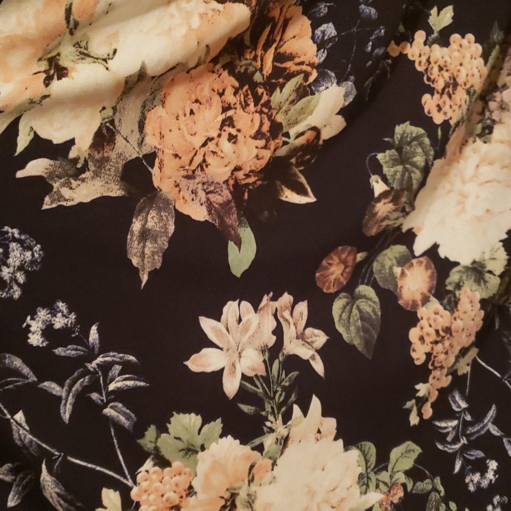 Dress - Picture 2 of 3